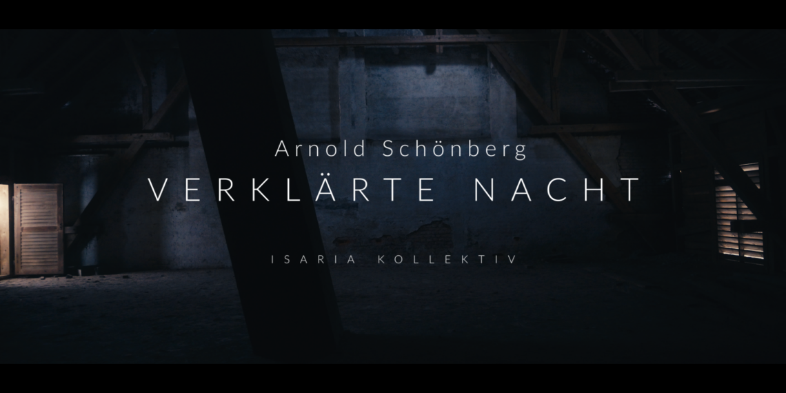 Titelbild des Musikfilms „Verklärte Nacht" von Arnold Schönberg mit dem ISARIA KOLLEKTIV, aufgenommen in einem alten Dachboden
